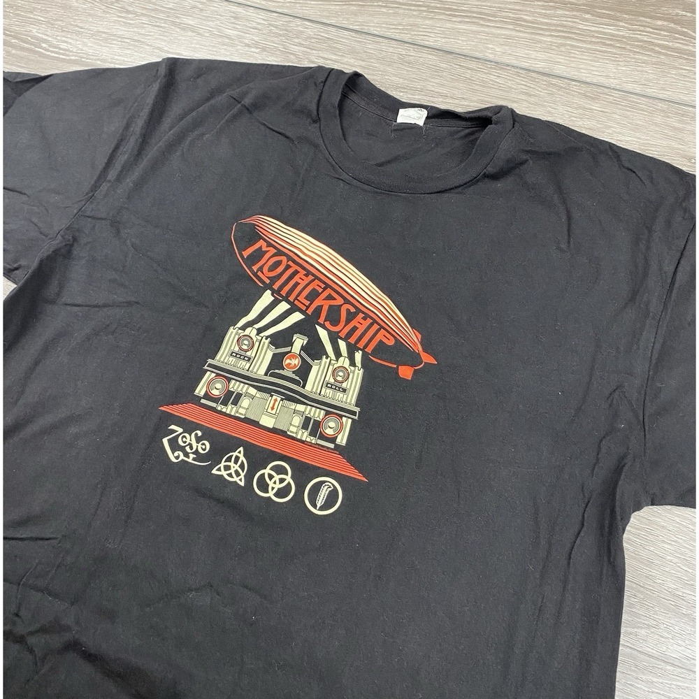 Led Zeppelin Men's Mothership International Graphic T Shirt Black Size Large